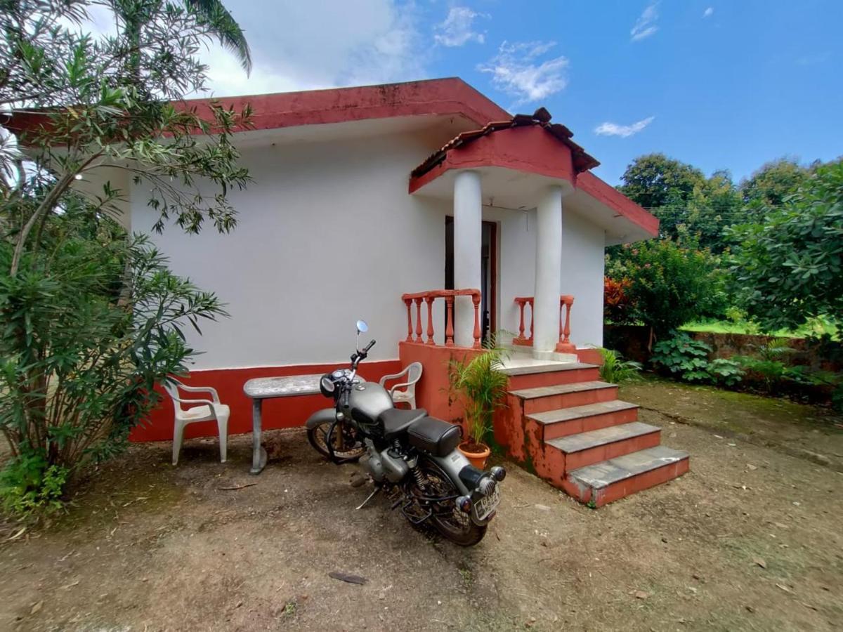 Cabo De Rama Cottage Cola Exterior photo